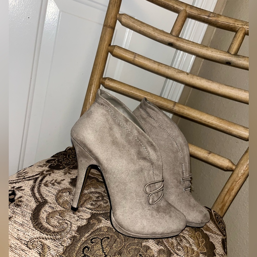 Apt. 9 Designer Women’s High Heels